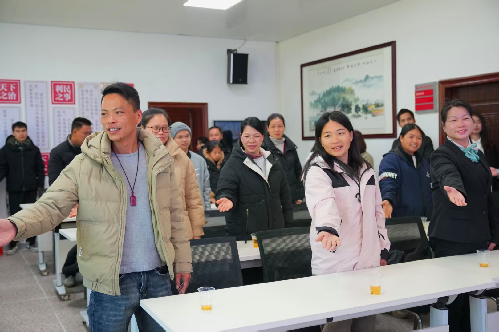 Bwin必赢入口广东连樟村的“新春特别利是”：学新技能抢好工作(图3)