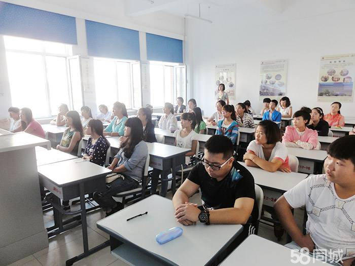 本市启动“产教评”技能生态链建设试点
