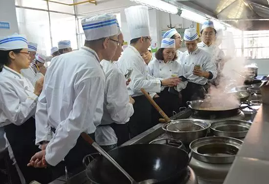 关于做好山东省2025年普通高校体育类专业招生有关工作的通知Bwin必赢官网