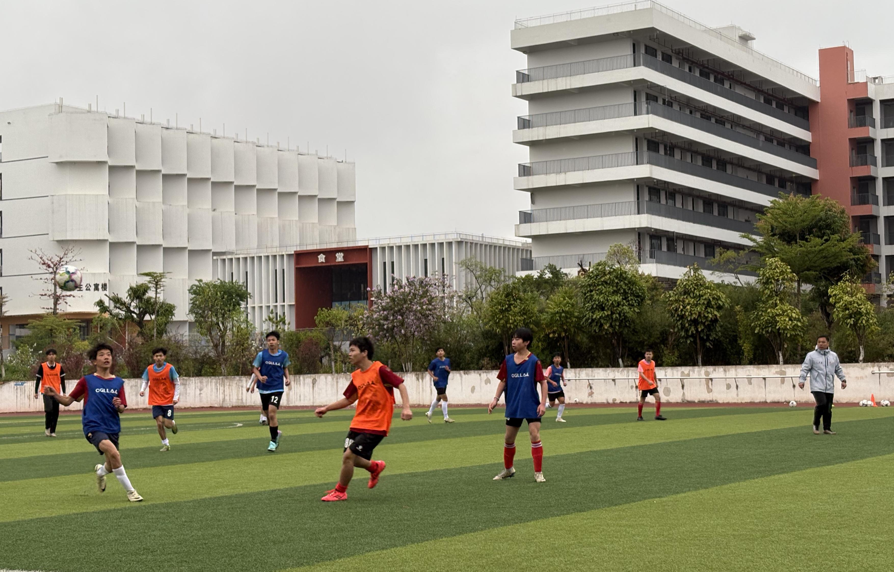 打造体教融合新样本广西布山与博文高建青少年足球培训基地(图3)