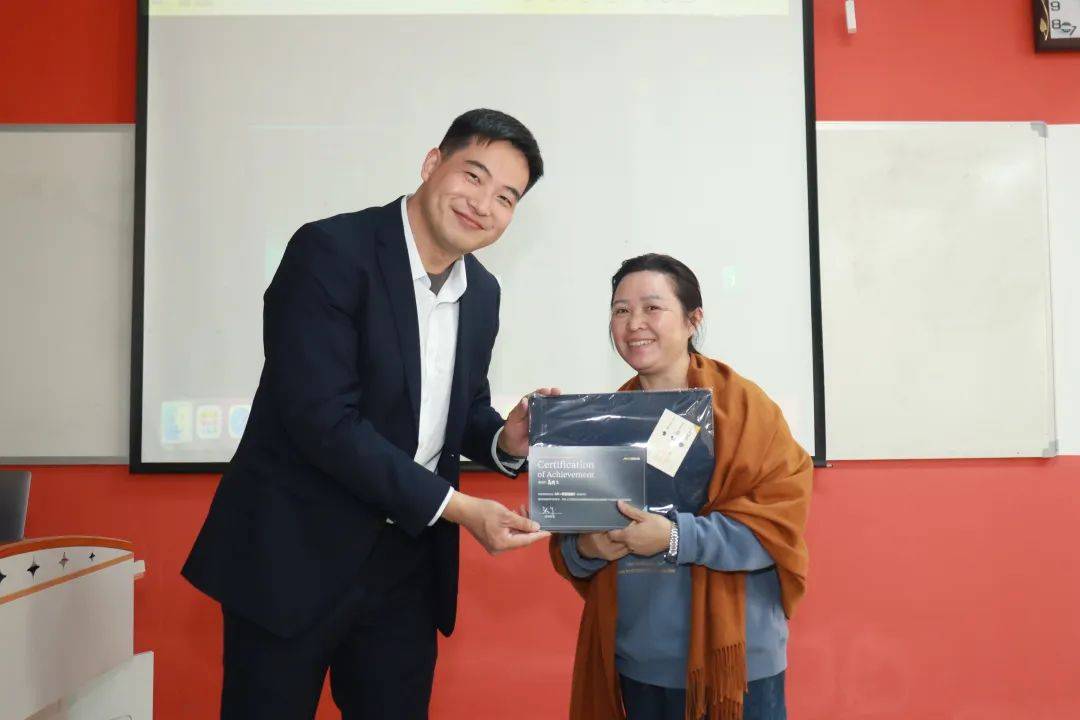 数智未来 “AI师Bwin必赢APP资专业培训”在上海高校顺利举办(图7)